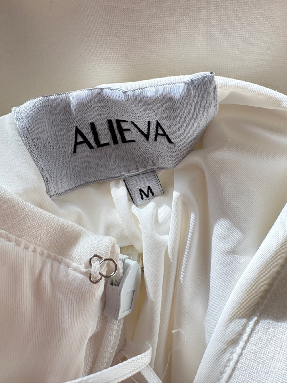 Aliava sz M Dasha one-shoulder Modern Midi Dress off-white cream Bodycon stretch - Picture 8 of 9
